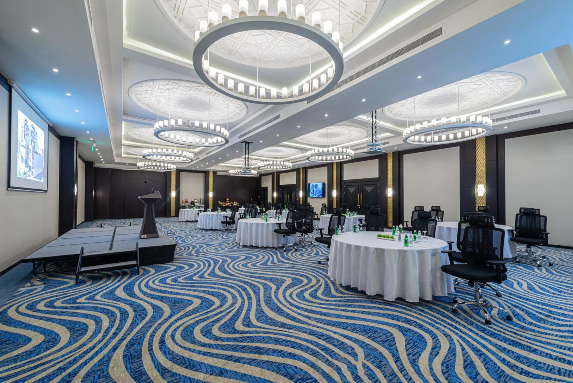 فندق Western Center