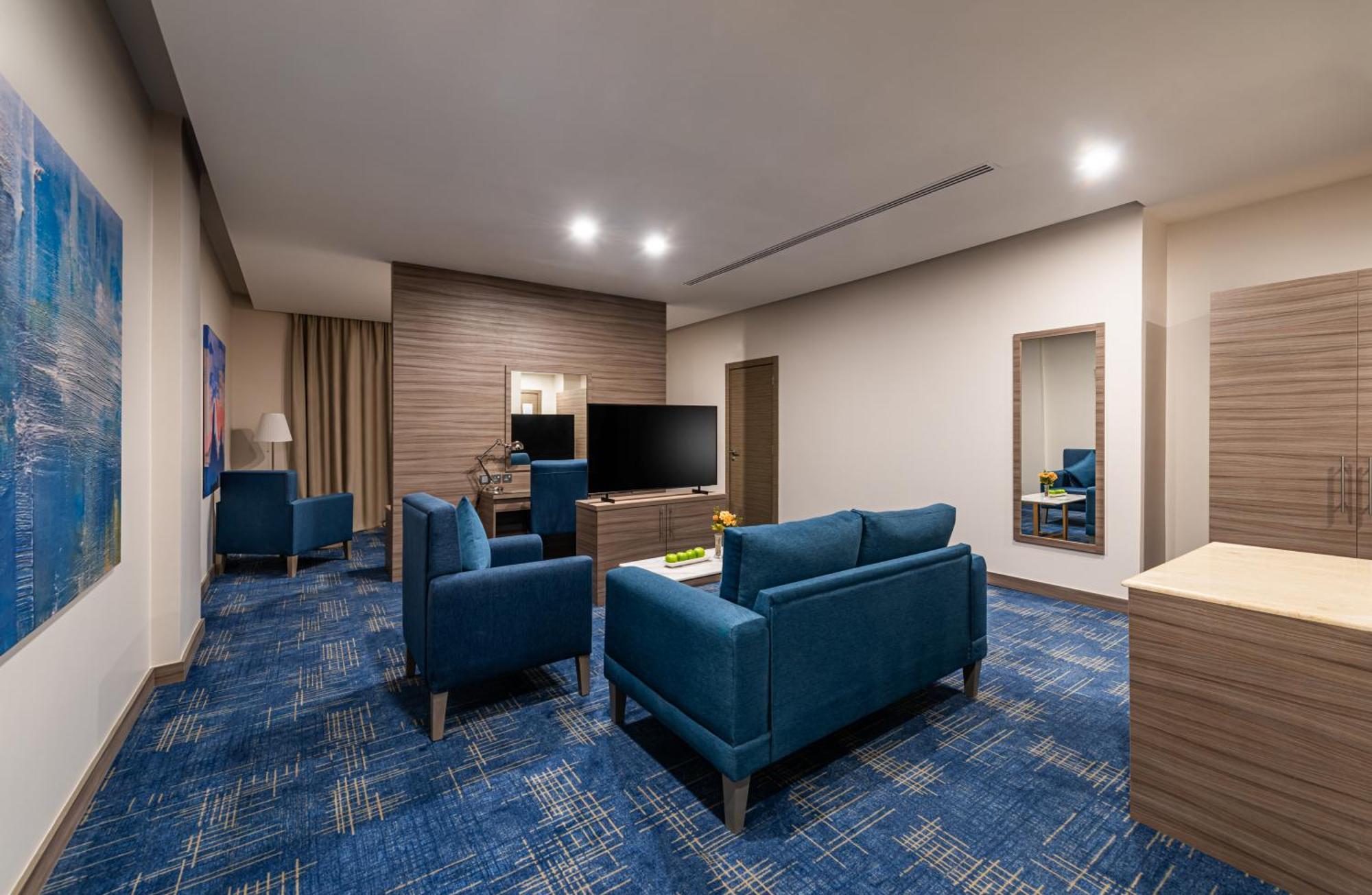 Hotel Western Center *